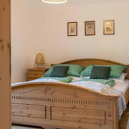 Kienberg Apartment *